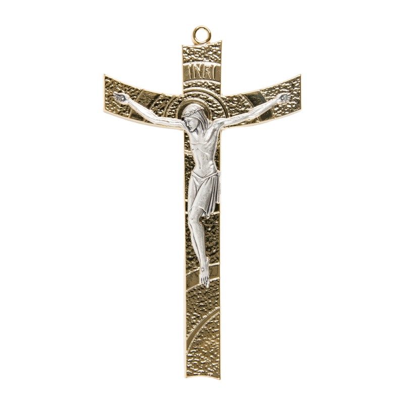 Crucifix metal couleur doree strie avec Christ moderne argente..