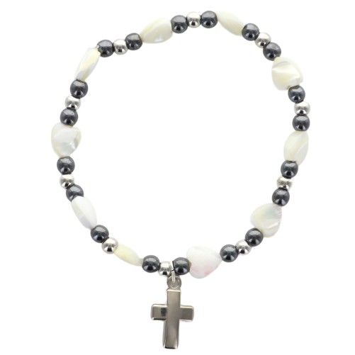 Bracelet dizainier sur élastique grains nacrés forme cœur et hématite avec croix métal..
