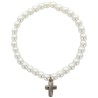 Bracelet sur élastique grains rond en verre de couleur blanc, Ø 6 mm avec une croix en métal.