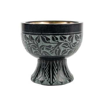 Brûle-encens calice en stéatite décoré avec grille, H 9 cm, Ø 9 cm. Livré en boîte individuelle.