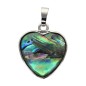 Pendentif en coquille d'ormeau en forme de cœur, laiton argente, diamètre 2 cm.