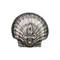 Pin´s de saint Jacques forme coquille H. 2 cm en métal couleur argentée.