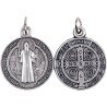 Medaille metal couleur argentee de saint Benoit, plusieurs tailles.