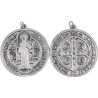 Medaille metal couleur argentee de saint Benoit, plusieurs tailles.