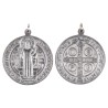 Medaille metal couleur argentee de saint Benoit, plusieurs tailles.