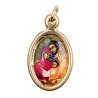 Médaille métal couleur dorée ovale H. 2,5 cm avec résine, plusieurs saints.