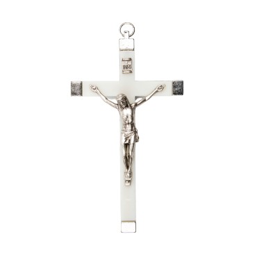 Crucifix métal couleur argentée fluorescent avec Christ métal.