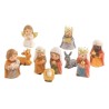 Crèche enfantine en résine de 10 personnages H. 4.9 cm.