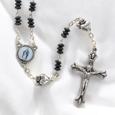 Chapelet grains en hématite H. 5mm avec pater métal de EX-VOTO avec croix métal livre en boite