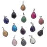 Pendentif en forme de goutte avec pierre, H. 2.5 cm. Differentes pierres.