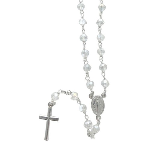 Chapelet en argent 925°/°° avec fermoir (7,30 g) grains facettes Ø 5 mm croix plate. Livre en boite. Plusieurs couleurs..