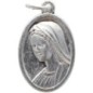 Médaille en métal couleur argentée forme ovale H. 2,2 cm. Plusieurs saints