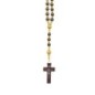 Chapelet sur corde avec fermoir, grains en bois marron Ø 8 mm, paters Ø 10 mm, croix avec Christ imprimé, longueur au cœur 33 cm