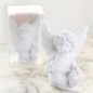 Boite presentoir 36 anges blancs avec un cœur, H. 4,4 cm, presentes dans une boite individuelle.