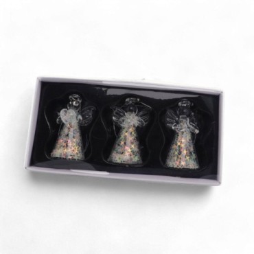 Ange en verre transparent, robe pailletée décorée d’étoiles irisées. H. 4,5 cm. Série de 3 modèles assortis.