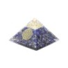 Pyramide Orgonite avec fleur de vie, L. 6 cm. Plusieurs pierres.