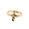 Bague couleur dorée, plusieurs tailles, avec croix en relief – Largeur de la croix : 1,7 cm.