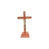 Crucifix bois marron vernis avec Christ métal bronzé sur socle