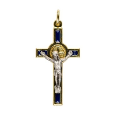 Croix de cou de Saint Benoît en métal doré, émaillée – Hauteur 4 cm Plusieurs couleurs.
