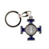 Porte-clés en métal argenté, en forme de croix de Saint Benoît émaillée plusieurs couleurs – Hauteur 4 cm..