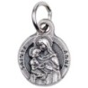 Médaille moulée en métal couleur argentée Ø 1.2 cm. Plusieurs Saints.
