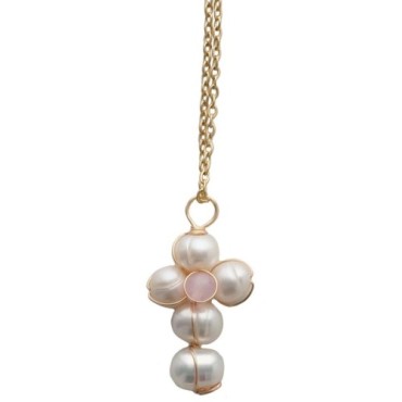 Collier avec chaine de couleur dorée en acier inoxydable L 45 cm, avec croix blanche H. 2 cm, différentes pierre au centre.
