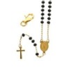 Chapelet dore en acier inoxydable, grains en verre 4 mm, coeur Guadeloupe avec fermoir avec croix. Plusieurs couleurs..