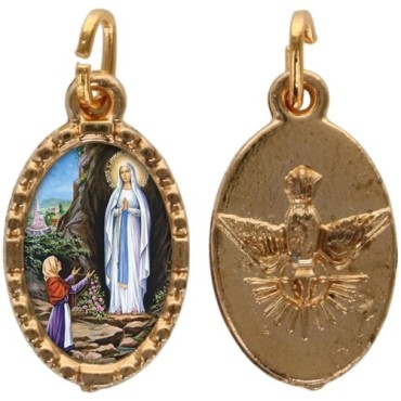 Médaille métal de couleur dorée ovale avec rebord effet dentelle H.1.5 cm avec résine. Disponible avec différents Saints.