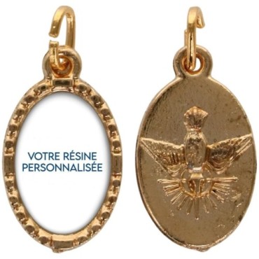 Médaille métal de couleur dorée ovale avec rebord effet dentelle H.1.5 cm avec résine. Disponible avec différents Saints.