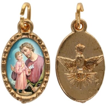 Médaille métal de couleur dorée ovale avec rebord effet dentelle H.1.5 cm avec résine. Disponible avec différents Saints.