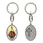 Porte-clés en aluminium de couleur argenté hauteur 3,8 cm, avec résine. Disponible avec plusieurs saints au choix.