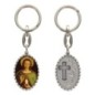 Porte-clés en aluminium de couleur argenté hauteur 3,8 cm, avec résine. Disponible avec plusieurs saints au choix.