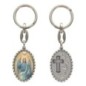 Porte-clés en aluminium de couleur argenté hauteur 3,8 cm, avec résine. Disponible avec plusieurs saints au choix.