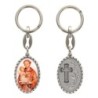 Porte-clés en aluminium de couleur argenté hauteur 3,8 cm, avec résine. Disponible avec plusieurs saints au choix.