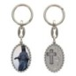 Porte-clés en aluminium de couleur argenté hauteur 3,8 cm, avec résine. Disponible avec plusieurs saints au choix.
