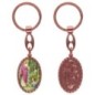Porte-clés en aluminium de couleur cuivrée, hauteur 3,8 cm, avec résine. Disponible avec plusieurs saints au choix.