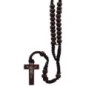 Chapelet sur corde grains en bois Ø 9 mm, longueur au cœur 28 cm, croix avec Christ imprime. Existe de differentes couleurs.