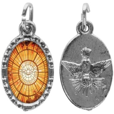Médaille métal de couleur argentée ovale avec rebord effet dentelle H.1,5 cm avec résine. Disponible avec différents Saints.