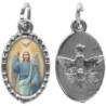 Médaille métal de couleur argentée ovale avec rebord effet dentelle H.1,5 cm avec résine. Disponible avec différents Saints.