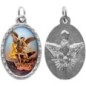 Médaille métal de couleur argentée ovale avec rebord effet dentelle H.2,5 cm avec résine. Disponible avec différents Saints.