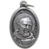 Médaille en métal couleur argentée forme ovale H. 2,2 cm. Plusieurs saints.