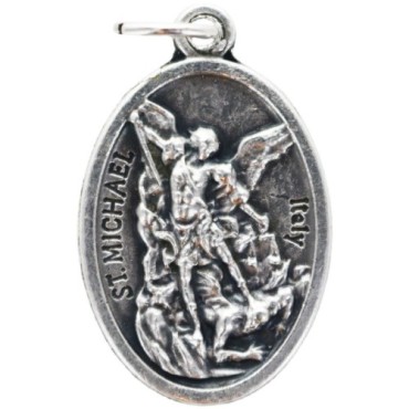 Médaille en métal couleur argentée forme ovale H. 2,2 cm. Plusieurs saints.