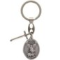 Porte cles en metal forme ovale avec St Michel entouré de rayons accompagné d'une épée en breloque H 3 cm