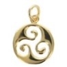 Pendentif triskel ajouré 1.5 cm en plaqué or. Livré en boite..