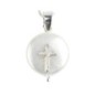 Médaille en nacre avec croix sablée en argent 925 °/°° Ø 1 cm (0,36 g). Livrée en boite.