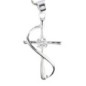 Croix de cou bâton torsadée en argent 925 °/°° avec pierres OZ au centre H. 2,3 cm (1,08 g). Livrée en boite.