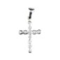 Croix de cou arrondie en argent 925 (1,50 g) sertie de pierres OZ – H. 2,4 cm. Livrée en boîte..