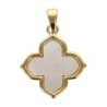 Croix de cou carrée en coquille d eau douce dorée supérieur H. 2 cm..