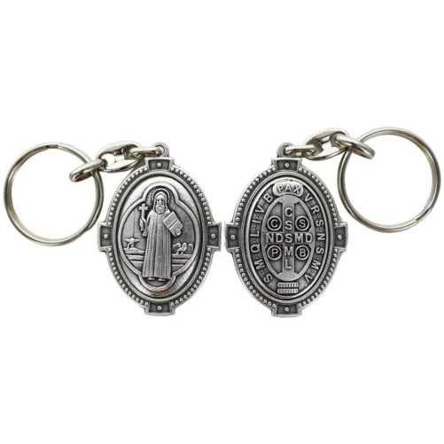Porte-clés ovale en métal argenté, H. 4,5 cm, style croix, double face.