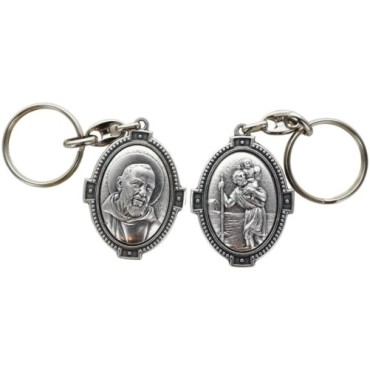 Porte-clés H. 4.5 cm en métal couleur argentée forme ovale double face, plusieurs saints..